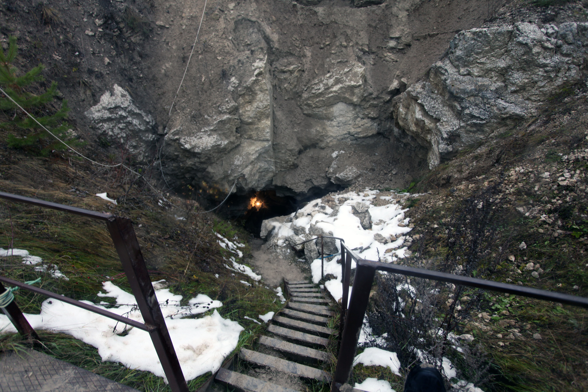 Вход в Ординскую пещеру